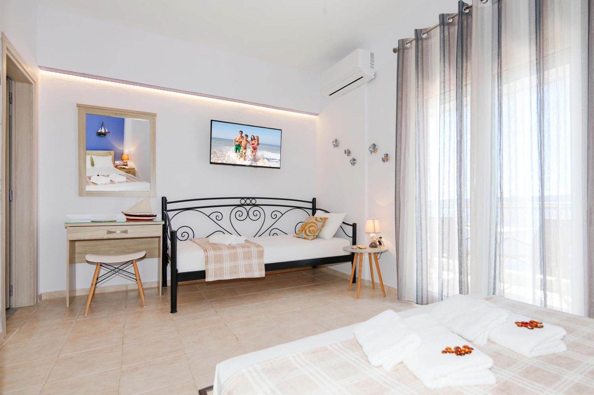 Thea Studios Pyrgadikia Dış mekan fotoğraf